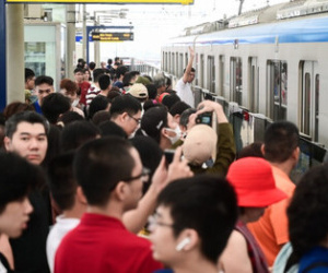 Metro số 1 ở TPHCM dừng chạy tàu vì mưa to kèm giông sét