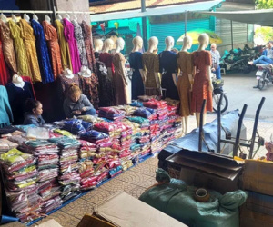 Nhiều chợ đầu mối vắng hoe, 2 giờ chiều tiểu thương đã đóng cửa