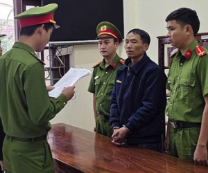 Cháu bé 5 tuổi chơi trò trốn tìm bị 'yêu râu xanh' giở trò đồi bại