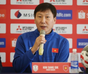 HLV Kim Sang-sik nhấn mạnh 'không sợ Thái Lan', tiết lộ lý do để Filip Nguyễn dự bị cho Đình Triệu