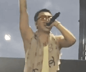 Sơn Tùng lại 'chiêu trò' vào đêm giao thừa: Lần thứ 3 cho fan 'leo cây' nhưng vẫn chốt 1 câu 'căng cực'!
