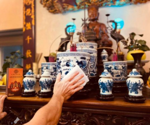 Làm quanh năm không dư chỉ nợ, cày cuốc như trâu vẫn nghèo: Về xem bát hương phạm đại kị này không?