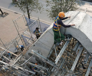 Toàn cảnh không khí hối hả tại công viên Phùng Khoang những ngày đầu năm
