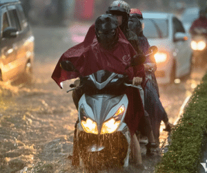 Dự báo thời tiết 3/1/2025: Nam Bộ mưa giông, biển động vì rãnh áp thấp