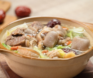 Người đàn ông suy thận, suýt chết sau 3 ngày được vợ 'tẩm bổ'