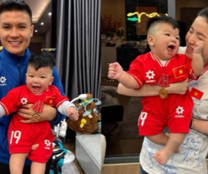 Cảm động: Quang Hải về nhà đoàn tụ cùng con trai sau 2 tháng ròng đi xa thi đấu, tặng Lido món quà đặc biệt