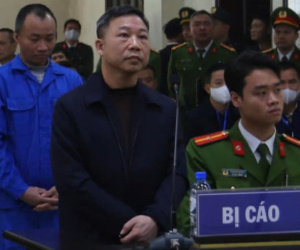 Ông Lưu Bình Nhưỡng nói, việc nhận 300.000 USD từ doanh nghiệp là ‘sai lầm lớn’ trong đời