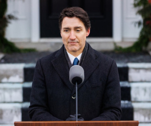 Vì sao Thủ tướng Canada Justin Trudeau đột ngột tuyên bố sẽ từ chức?