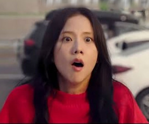 Jisoo (BLACKPINK) bị chê tơi tả