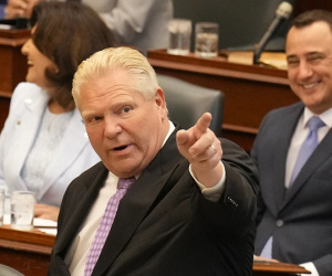 Thủ hiến Canada muốn mua 2 bang của Mỹ để đáp trả ông Trump