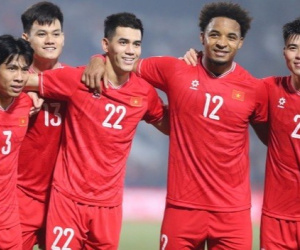 Bảng lương của Nguyễn Xuân Son và dàn sao V.League bị tiết lộ, thực hư ra sao?
