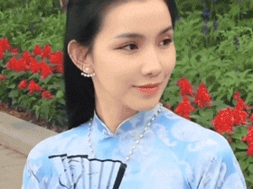 Hoa hậu đăng quang 17 năm trước bất ngờ gây sốt với clip 38 giây, ai xem xong cũng nói câu này