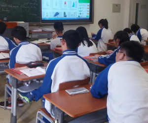 Trường học bắt học sinh ký cam kết miễn trừ nếu tự tử để 'né' trách nhiệm