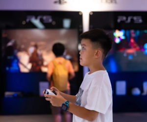 Trung Quốc cấm trẻ em chơi game quá 15 tiếng trong kỳ nghỉ đông