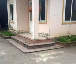 Hủy họp phụ huynh khi bất ngờ phát hiện bảo vệ tử vong trong trường