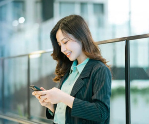 Bất chấp biến động liên tục ở dàn lãnh đạo thượng tầng, 1 ngân hàng đạt lợi nhuận cao kỷ lục