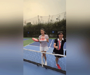 Bắt gặp Mạc Hồng Quân và vợ siêu mẫu tình tứ trên sân pickleball, nàng WAG được tổ chức sinh nhật đặc biệt