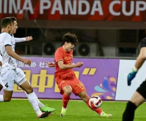 Tuyển Trung Quốc liên tiếp bị đánh bại trước thềm giải tranh vé World Cup trên sân nhà