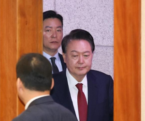 Tổng thống Yoon Suk-yeol lần thứ 2 ra tòa cùng cựu Bộ trưởng Quốc phòng