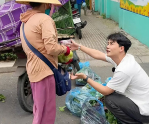 Chuỗi series đầy ý nghĩa của Vĩnh Thích Ăn Ngon: Từ 'Sài Gòn ăn sáng chưa' đến giải cứu quán vắng, giúp người khó khăn