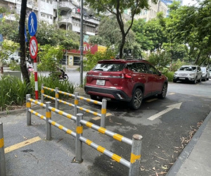 Cách đỗ ô tô ngày Tết văn minh, lịch sự, hợp phong thủy, tránh thất thoát tài lộc