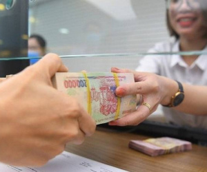 Ngân hàng tăng mạnh lãi suất tiết kiệm sau Tết