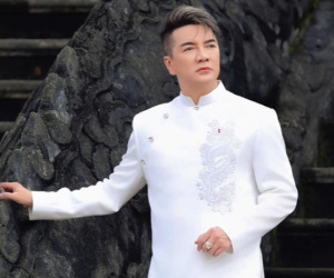 Thực hư hình ảnh lan truyền Đàm Vĩnh Hưng bị mất 4 ngón chân