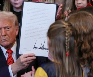 Điều gì xảy ra sau khi Tổng thống Mỹ Trump ký sắc lệnh cấm các VĐV chuyển giới tham gia các môn thể thao dành cho nữ?