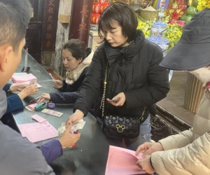 Rầm rộ dâng sao giải hạn: 'Dịch vụ' giải hạn, giá nào cũng có