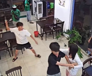 Nam thanh niên đập phá quán ăn ở TPHCM