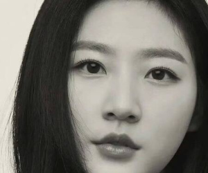 Vụ Kim Sae Ron qua đời ở nhà riêng: Được phát hiện trong tình trạng bất tỉnh ngừng tim, không còn khả năng cứu chữa khi vào bệnh viện