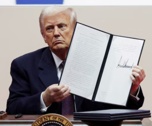Gia đình tỉ phú Trần Đình Long mất bao nhiêu tiền sau tuyên bố từ ông Donald Trump?