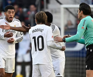 Real Madrid xem xét bỏ giải La Liga vì trọng tài quá tệ
