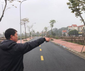 Đổ chục tỷ vào đất vùng ven Hà Nội: Đất đấu giá treo cao, đất trong dân lao dốc