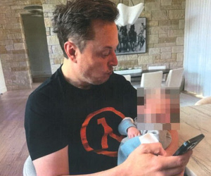 Phản ứng của Elon Musk khi bị nữ nhà văn kiện