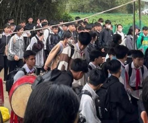 Điều tra vụ 3 học sinh chơi bóng chuyền bị điện giật thương vong