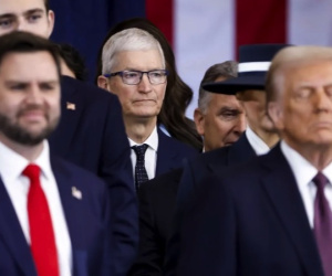 Apple đầu tư 500 tỷ USD, tuyển 20.000 vị trí 'lấy lòng' ông Trump?