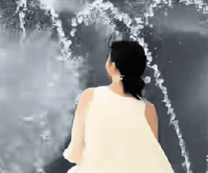 Mỹ nhân Việt đổi đời chỉ nhờ 1 cái bĩu môi, cả body lẫn nhan sắc đều thăng hạng đỉnh cao sau 8 năm