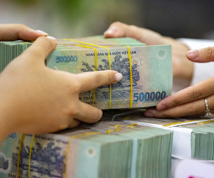 Điểm danh loạt ngân hàng giảm lãi suất huy động sau cuộc họp với NHNN