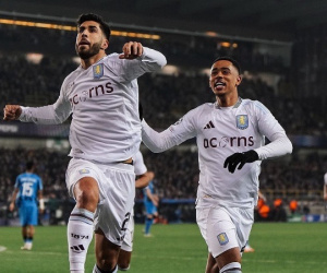Aston Villa đặt một chân vào tứ kết Champions League
