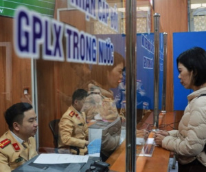 Tham gia giao thông như thế nào khi đang trong thời gian chờ cấp, đổi giấy phép lái xe