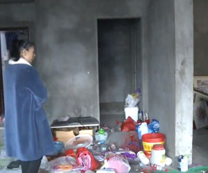 Người phụ nữ mua nhà 10 năm không ở, vừa chuyển đến phát hiện hàng xóm sống bên trong, ban quản lý toà nhà khẳng định: “Chúng tôi cho phép”
