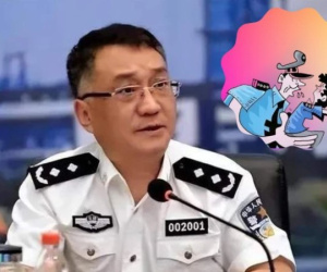 Quan Trung Quốc 'bá đạo': Có đồng hồ 28 tỷ, tát gãy răng cấp phó, bị quay lén với nữ cảnh sát mà không sợ