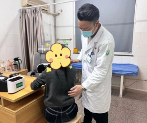 Cúi xuống nhặt đồ, cô gái bỗng nghe tiếng 'rắc': Bác sĩ nói uống cà phê kiểu này bảo sao gãy xương