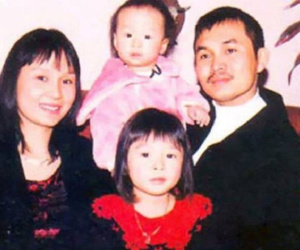 Người đàn ông U70 cưới vợ 'tiểu thư' phố cổ Hà Nội: Đưa tiền bằng 2 tay, chưa dám làm một điều 30 năm