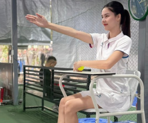 Nàng siêu mẫu rời showbiz lấy chồng cầu thủ: Cuộc sống bình yên, ngày đi chơi pickleball tối chốt đơn