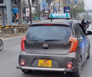 Liên tiếp phát hiện tài xế che biển số để 'né' phạt nguội ở Hà Nội