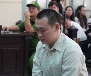 Kẻ hung hăng đánh người trước cổng Bệnh viện Từ Dũ bị phạt 1 năm tù