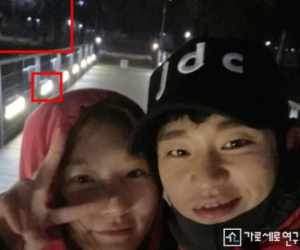 3 điểm đáng ngờ trong ảnh selfie của Kim Soo Hyun: Lộ địa điểm và thời gian hẹn hò thực sự không như tuyên bố?