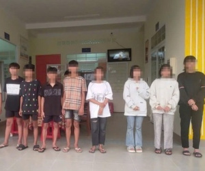 20 thanh thiếu niên vừa mang hung khí đến điểm hẹn thì bị công an phát hiện, đưa về trụ sở